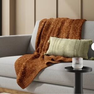 NWT Threshold Shine Chenille Throw Blanket in Brown